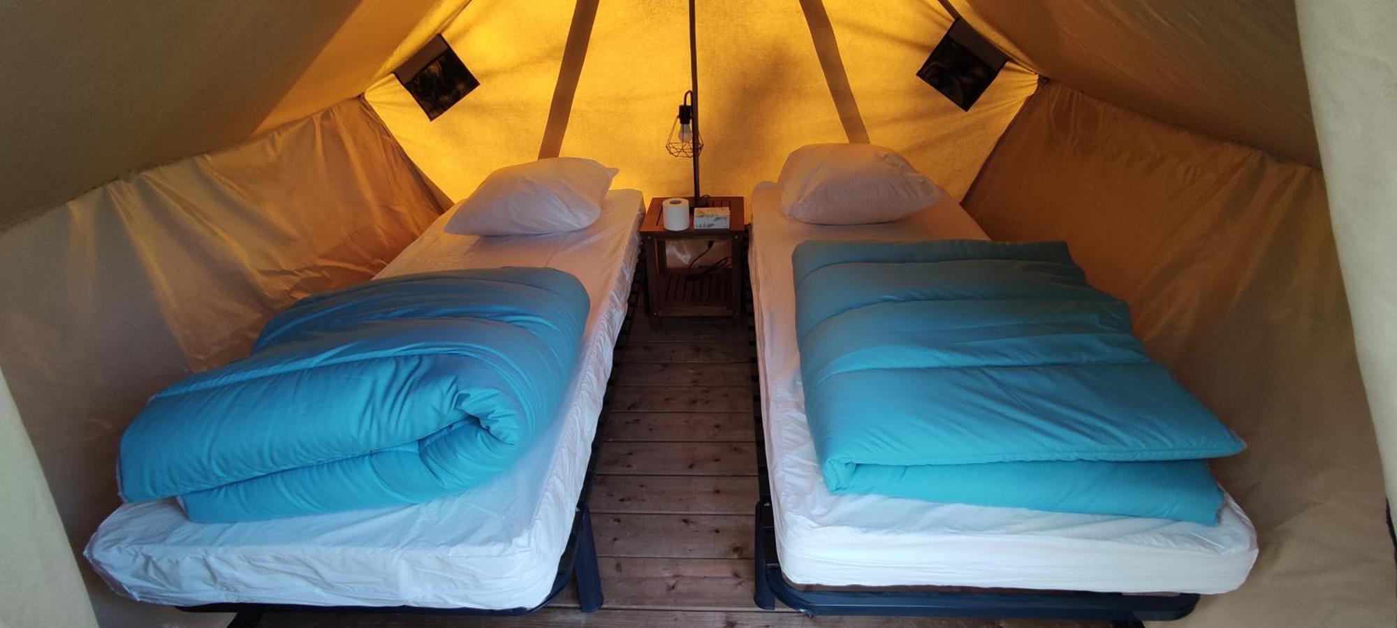 Camping Le Val Aux Fees - Broceliande Concoret Bagian luar foto