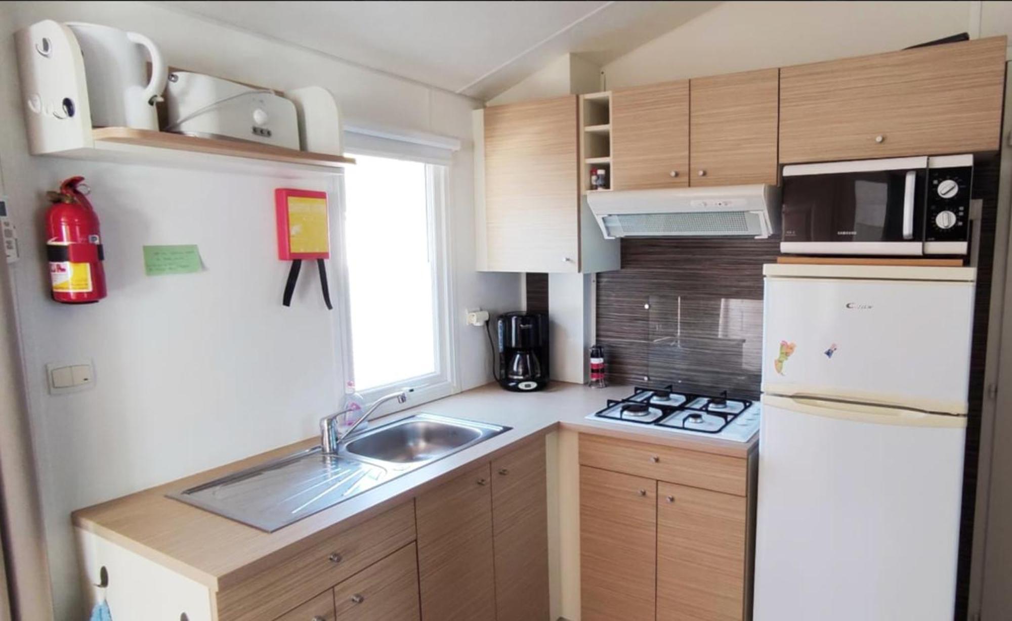 Camping Le Val Aux Fees - Broceliande Concoret Bagian luar foto