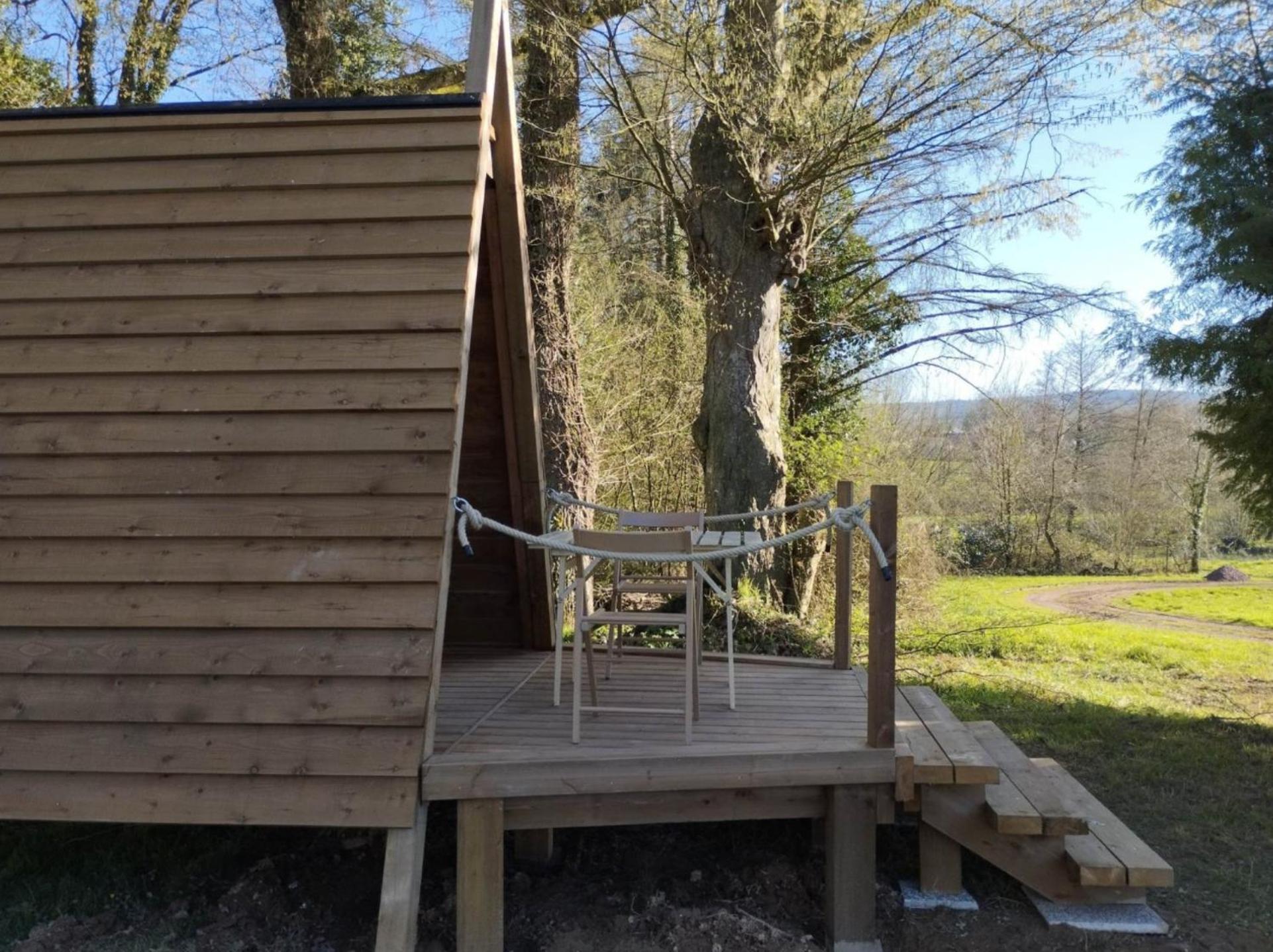 Camping Le Val Aux Fees - Broceliande Concoret Bagian luar foto