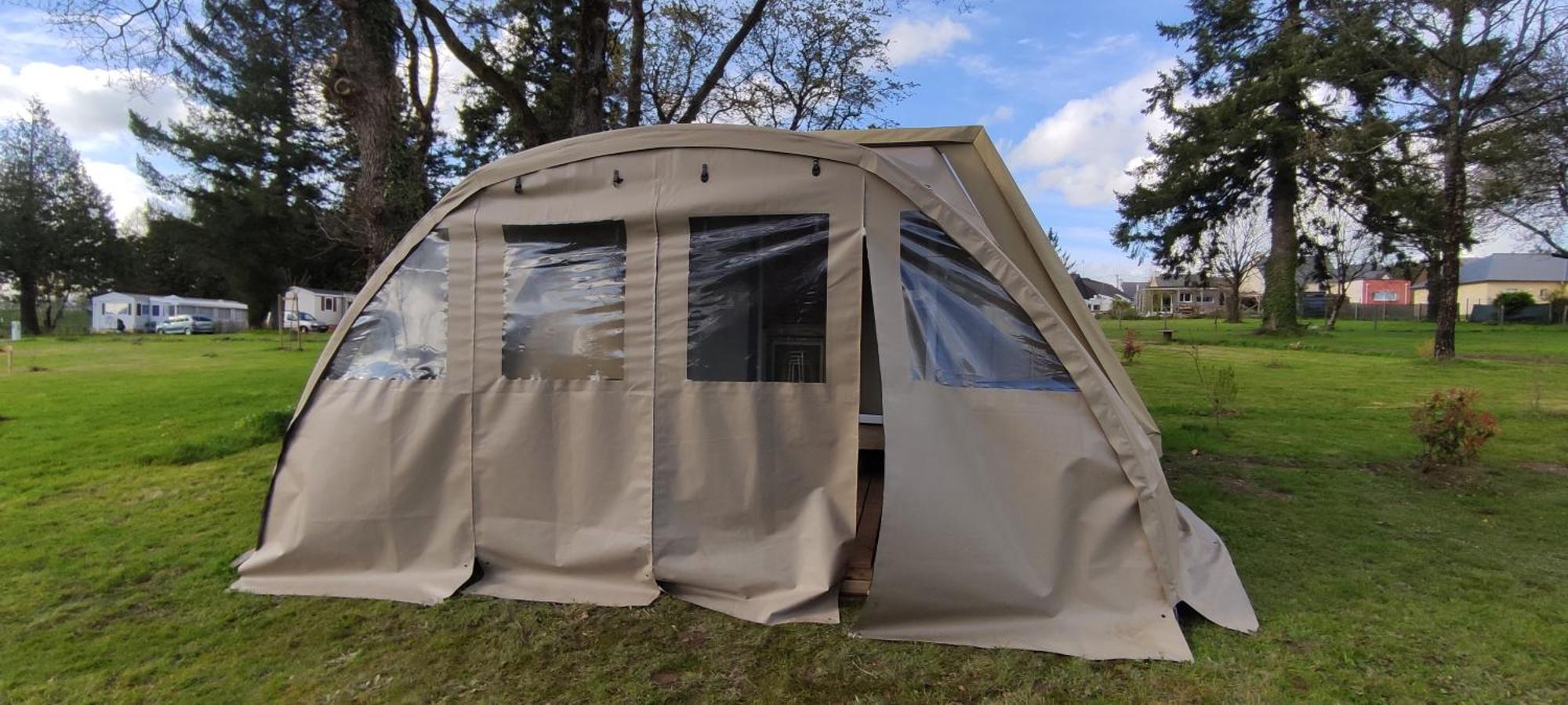 Camping Le Val Aux Fees - Broceliande Concoret Bagian luar foto