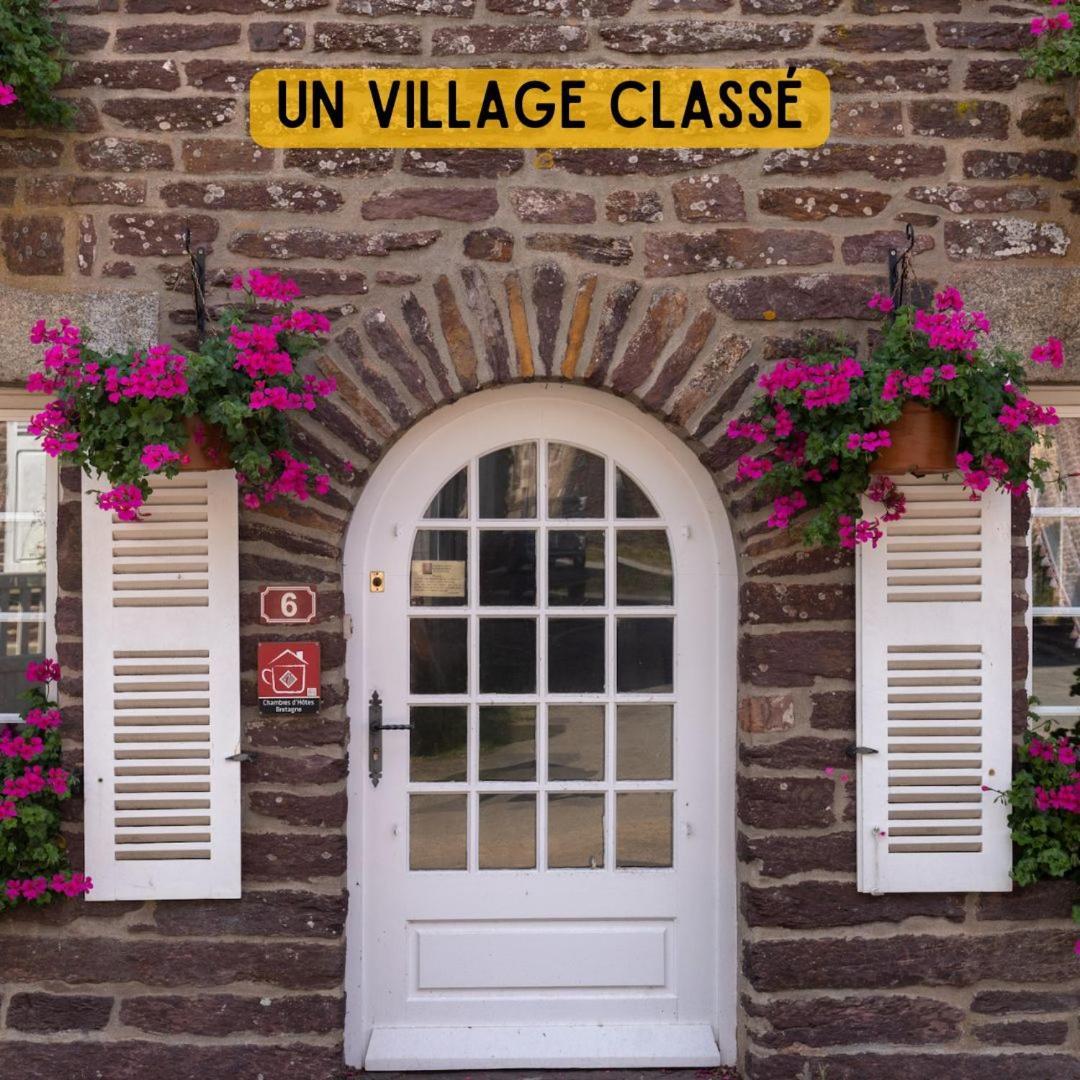 Camping Le Val Aux Fees - Broceliande Concoret Bagian luar foto